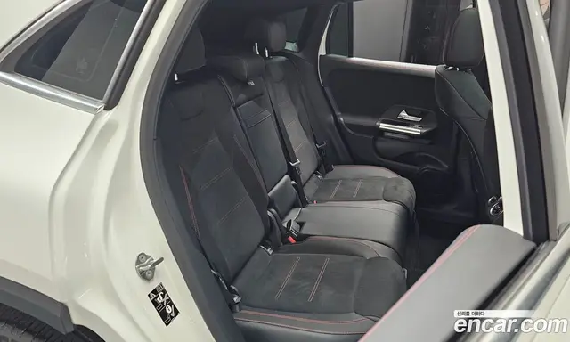 Mercedes-Benz GLA-Class 2022 2.0 автомат (гидро), миниатюра 12