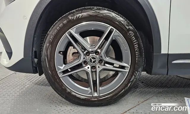 Mercedes-Benz GLA-Class 2022 2.0 автомат (гидро), миниатюра 5 Mercedes-Benz GLA-Class 2022 2.0 автомат (гидро), миниатюра 5