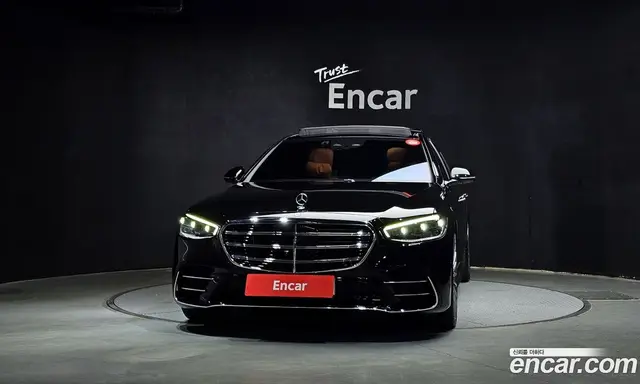 Mercedes-Benz S-Class 2025 3.0 автомат (гидро), миниатюра 3