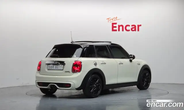 Mini Cooper 2014 2.0 автомат (гидро), миниатюра 2