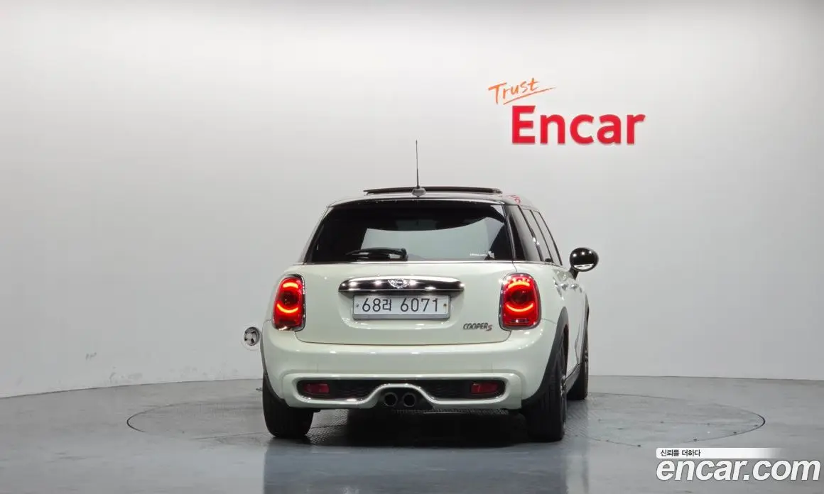 Mini Cooper 2014 2.0 автомат (гидро), фото 4