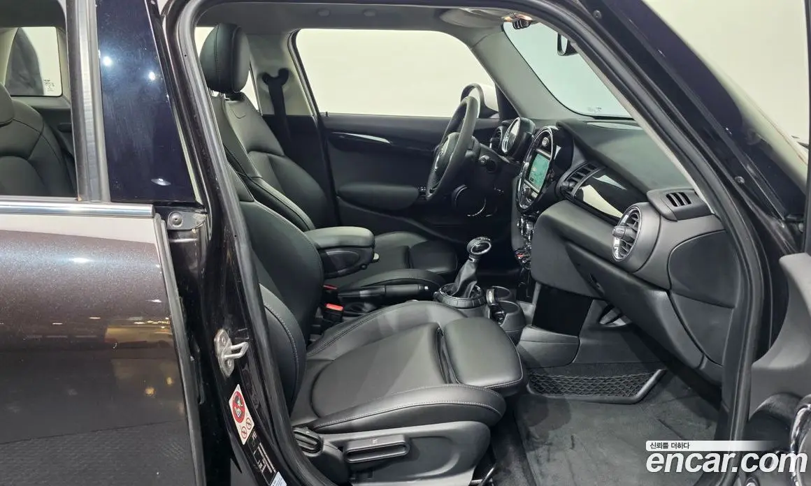 Mini Cooper 2015 1.5 автомат (гидро), фото 11