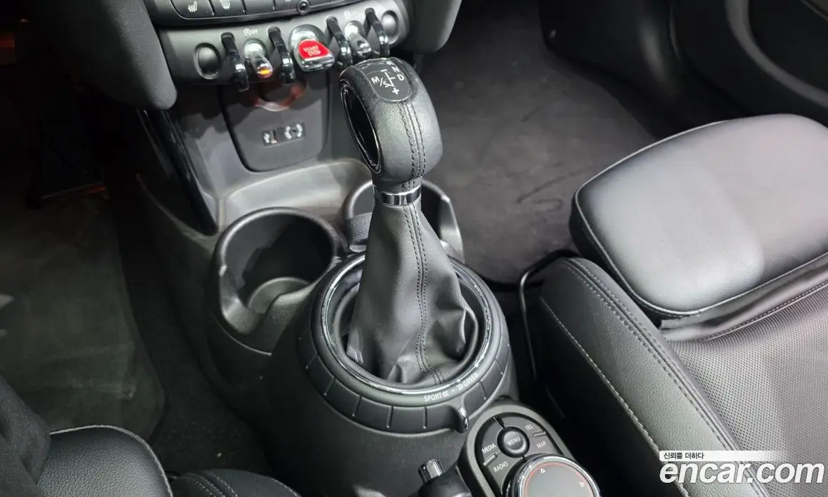 Mini Cooper 2015 1.5 автомат (гидро), фото 9