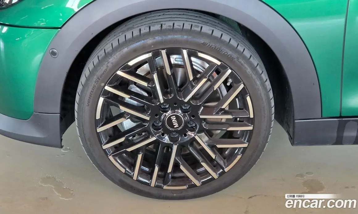 Mini Cooper 2025 2.0 автомат (гидро), фото 16