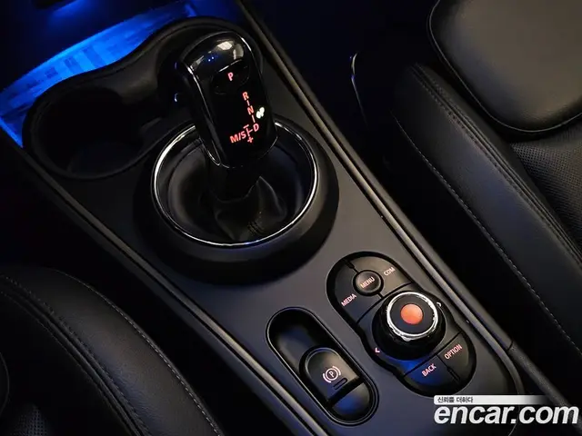 Mini Countryman 2021 1.5 автомат (гидро), миниатюра 11
