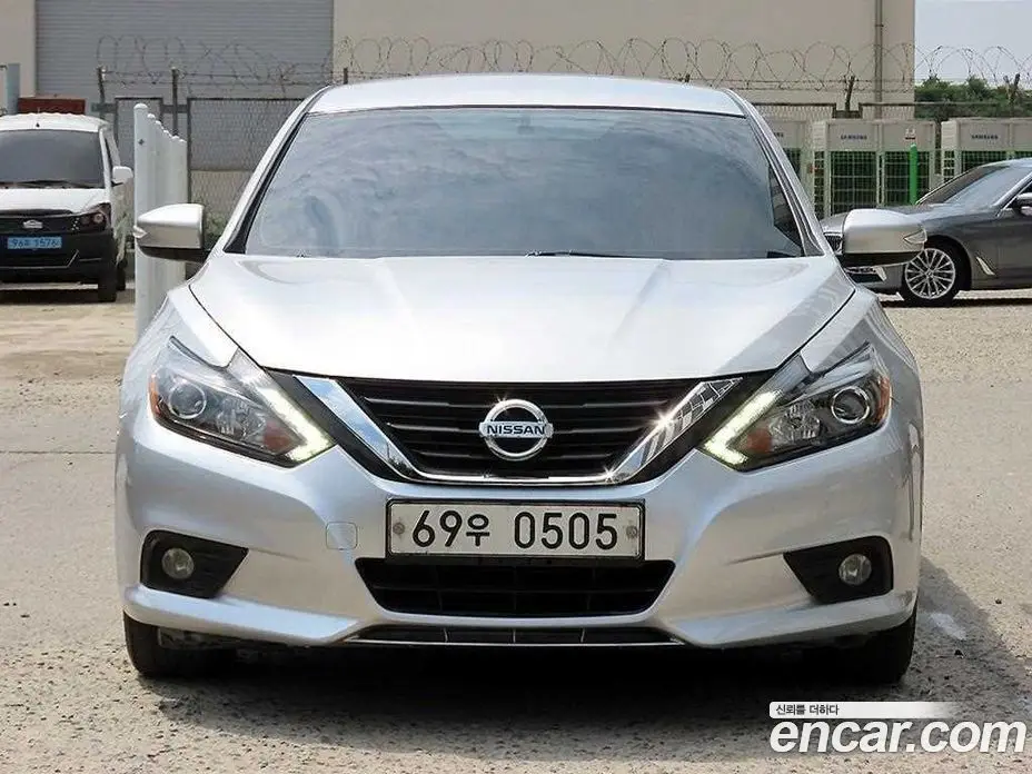 Nissan Altima 2016 2.5 автомат (гидро), фото 1 Nissan Altima 2016 2.5 автомат (гидро), фото 1