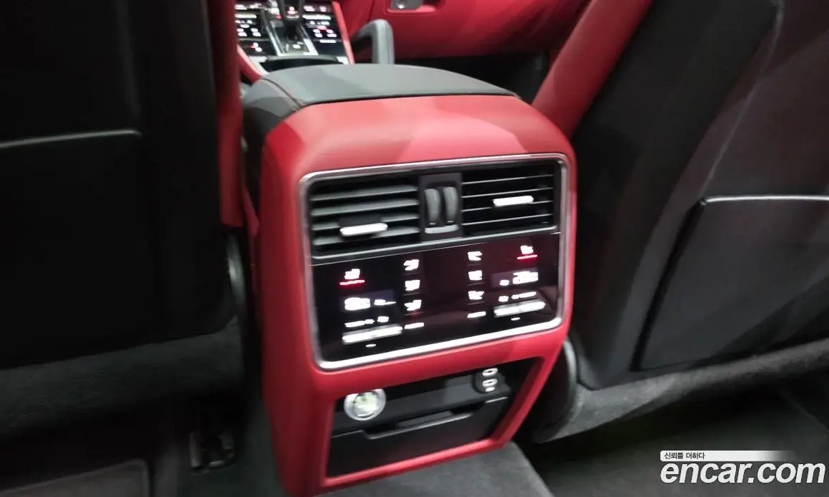 Porsche Cayenne 2023 3.0 автомат (гидро), фото 24
