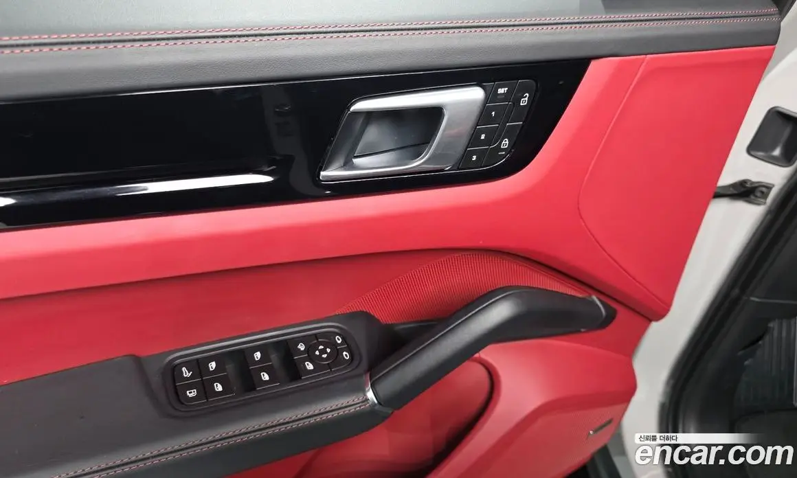 Porsche Cayenne 2023 3.0 автомат (гидро), фото 29
