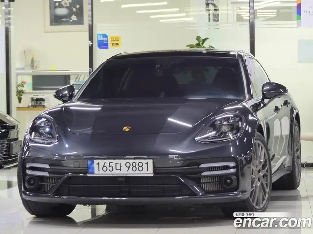Porsche Panamera, 2022, 49 800 км