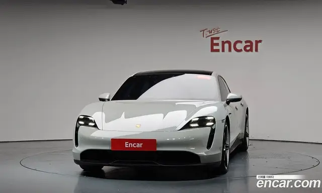 Porsche Taycan 2022 0.1 автомат (гидро), миниатюра 2