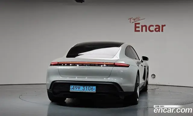 Porsche Taycan 2022 0.1 автомат (гидро), миниатюра 3