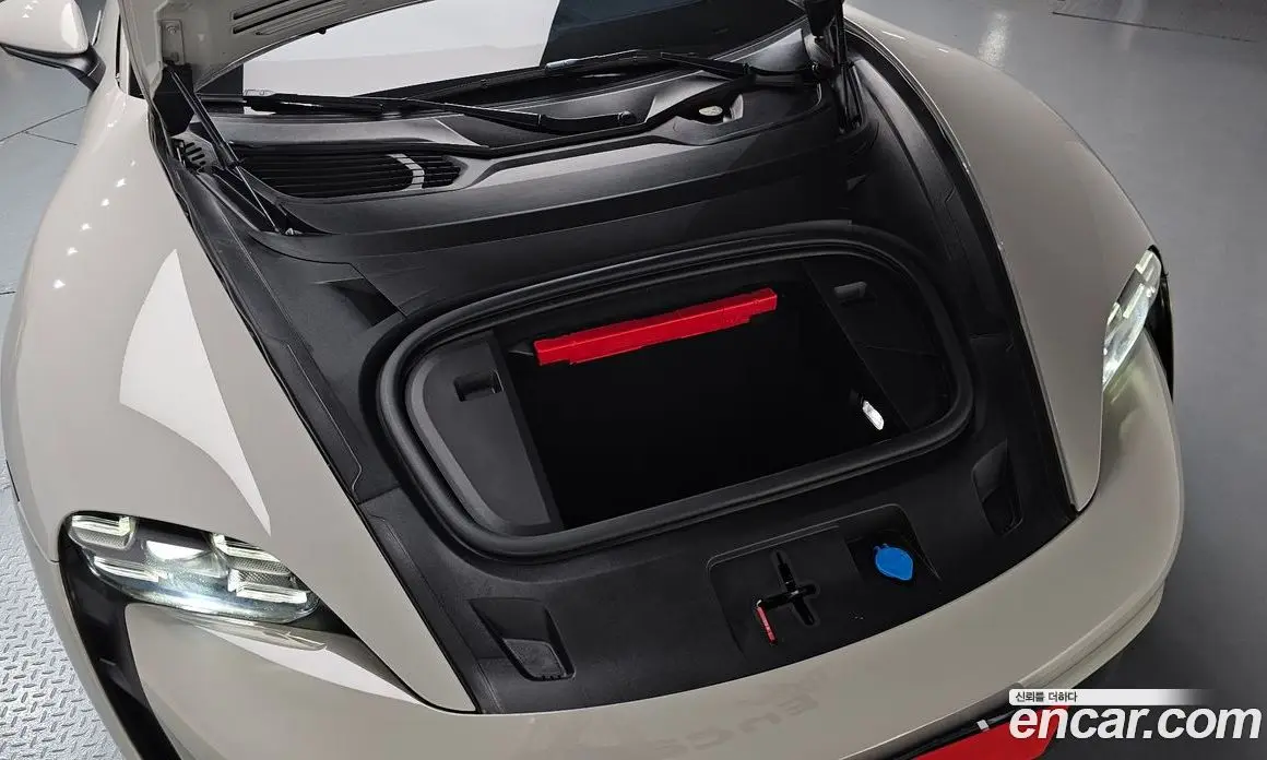Porsche Taycan 2022 0.1 автомат (гидро), фото 5