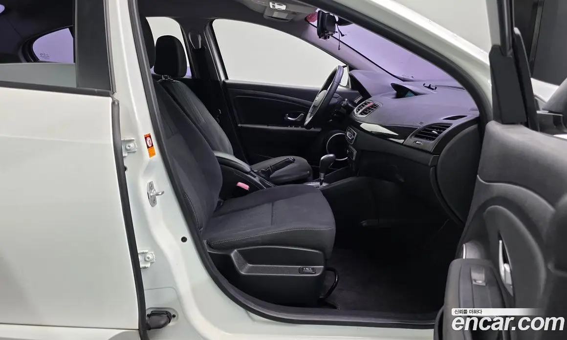 Renault (Samsung) SM3 2014 1.6 автомат (гидро), фото 15 Renault (Samsung) SM3 2014 1.6 автомат (гидро), фото 15