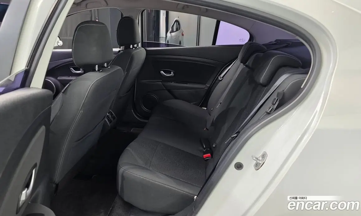 Renault (Samsung) SM3 2014 1.6 автомат (гидро), фото 17 Renault (Samsung) SM3 2014 1.6 автомат (гидро), фото 17