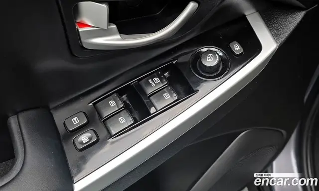 SsangYong Korando 2015 2.0 автомат (гидро), миниатюра 11