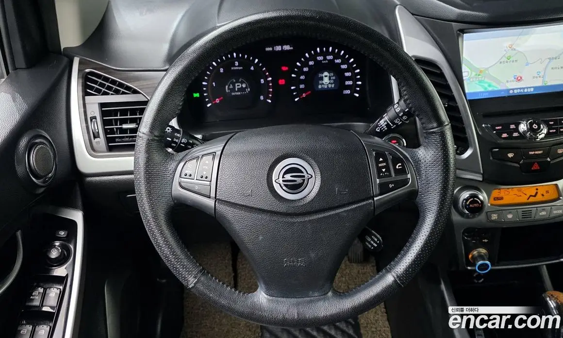 SsangYong Korando 2015 2.0 автомат (гидро), фото 16