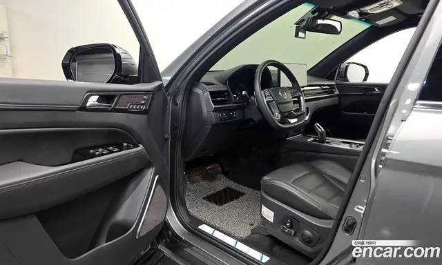 SsangYong Rexton 2025 2.2 автомат (гидро), миниатюра 10 SsangYong Rexton 2025 2.2 автомат (гидро), миниатюра 10