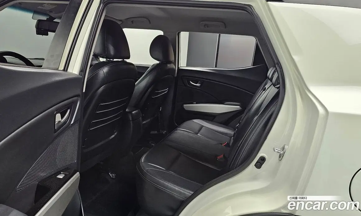 SsangYong TIBOLI 2017 1.6 автомат (гидро), фото 12