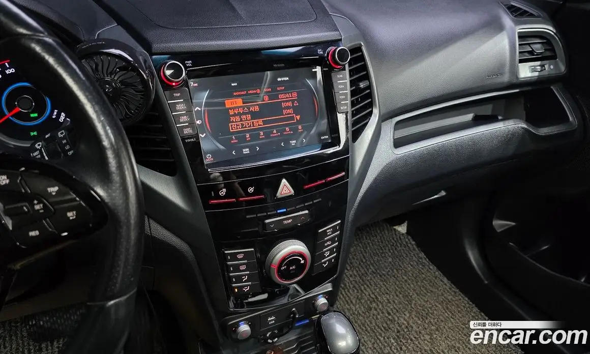 SsangYong TIBOLI 2018 1.6 автомат (гидро), фото 14