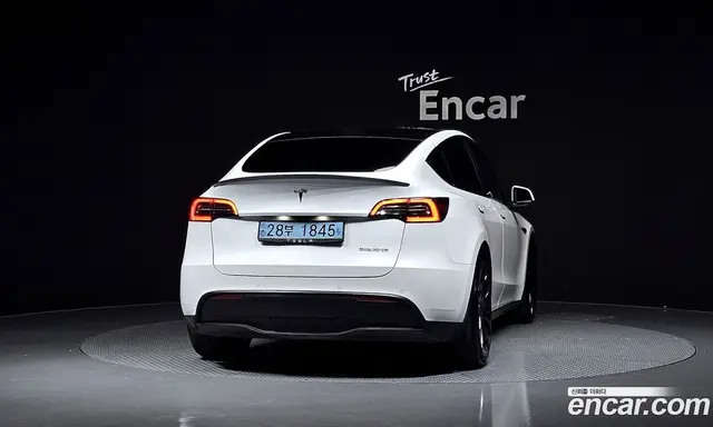 Tesla Model Y 2021 0.2 автомат (гидро), миниатюра 4 Tesla Model Y 2021 0.2 автомат (гидро), миниатюра 4