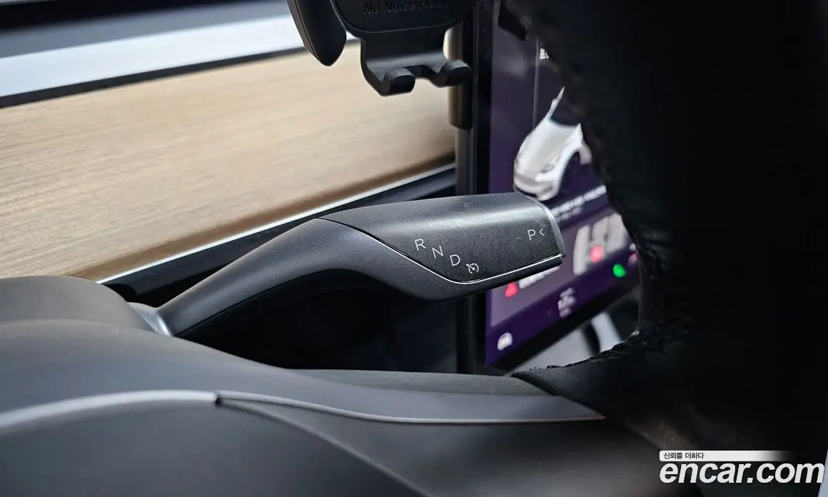 Tesla Model Y 2021 0.2 автомат (гидро), фото 9 Tesla Model Y 2021 0.2 автомат (гидро), фото 9