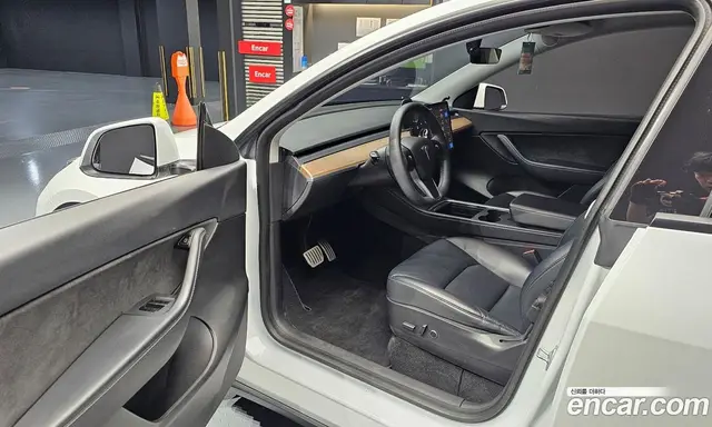 Tesla Model Y 2021 0.2 автомат (гидро), миниатюра 10 Tesla Model Y 2021 0.2 автомат (гидро), миниатюра 10