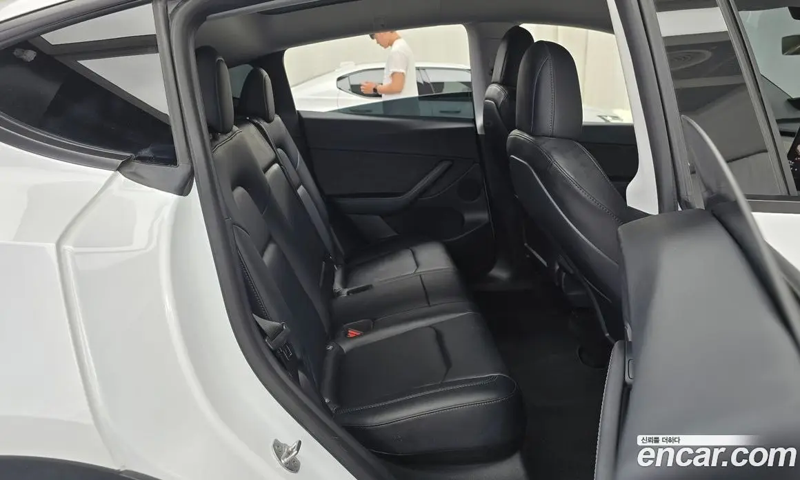 Tesla Model Y 2022 0.2 автомат (гидро), фото 17 Tesla Model Y 2022 0.2 автомат (гидро), фото 17