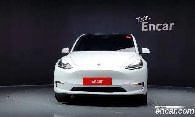 Tesla Model Y 2022 0.2 автомат (гидро), миниатюра 3 Tesla Model Y 2022 0.2 автомат (гидро), миниатюра 3
