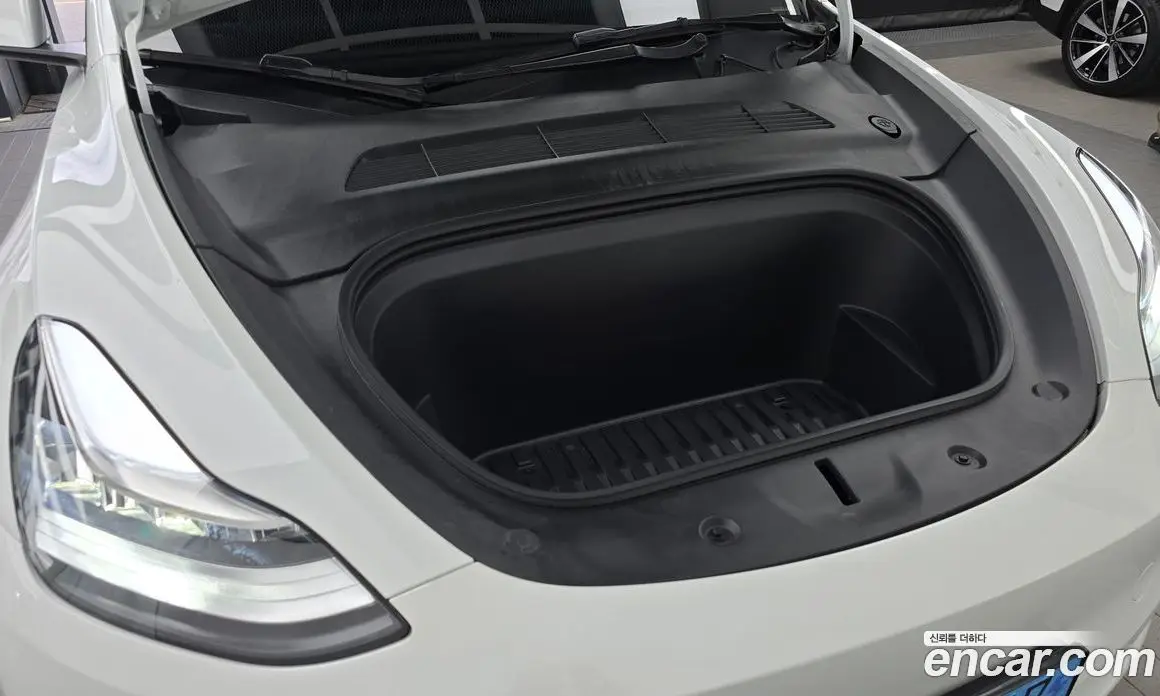 Tesla Model Y 2022 0.2 автомат (гидро), фото 6 Tesla Model Y 2022 0.2 автомат (гидро), фото 6
