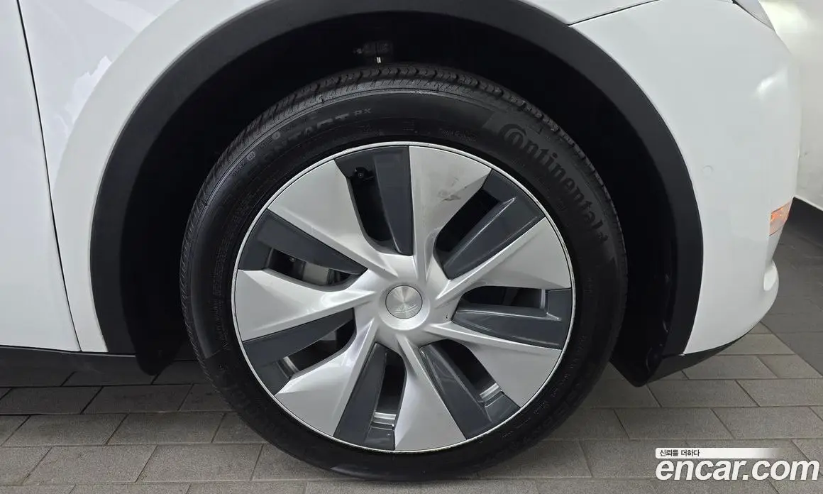 Tesla Model Y 2022 0.2 автомат (гидро), фото 7 Tesla Model Y 2022 0.2 автомат (гидро), фото 7