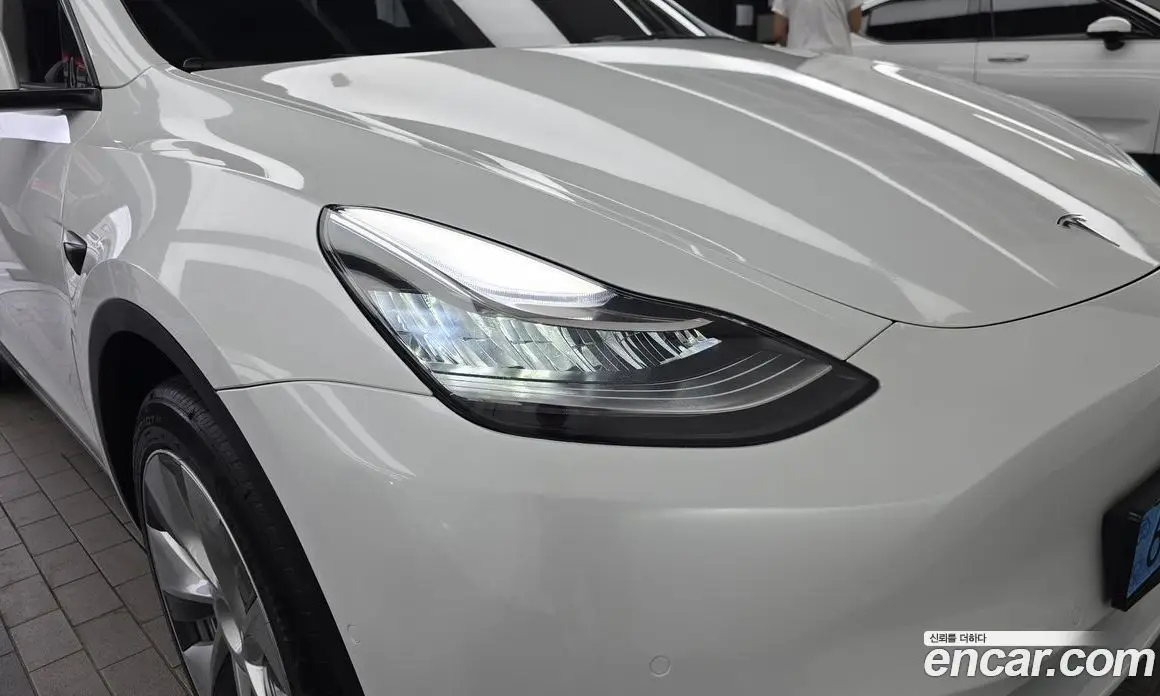 Tesla Model Y 2022 0.2 автомат (гидро), фото 8 Tesla Model Y 2022 0.2 автомат (гидро), фото 8
