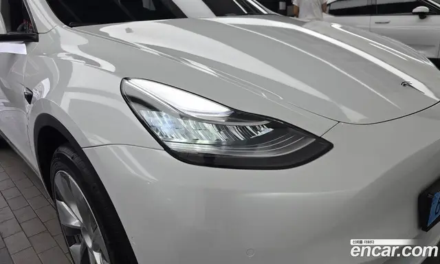 Tesla Model Y 2022 0.2 автомат (гидро), миниатюра 8 Tesla Model Y 2022 0.2 автомат (гидро), миниатюра 8
