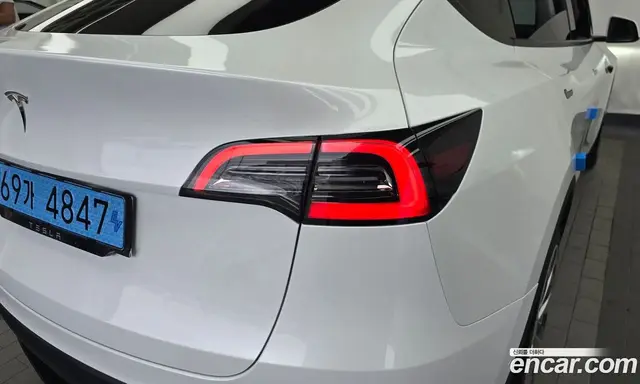 Tesla Model Y 2022 0.2 автомат (гидро), миниатюра 9 Tesla Model Y 2022 0.2 автомат (гидро), миниатюра 9
