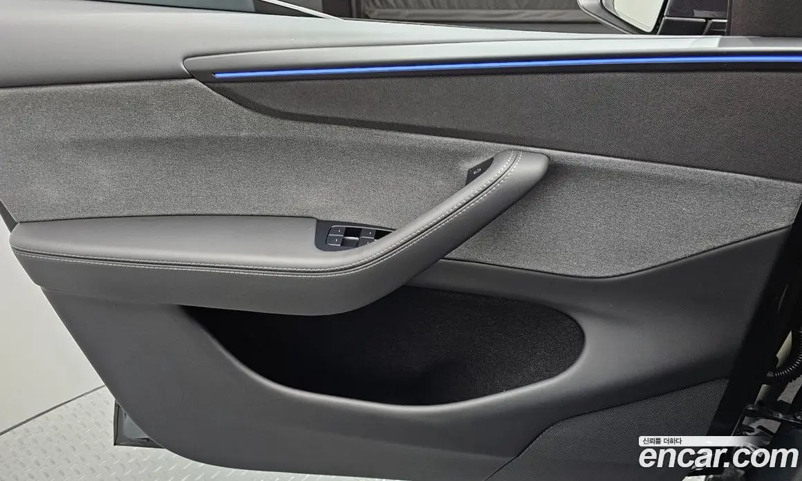 Tesla Model Y 2025 0.2 автомат (гидро), фото 14 Tesla Model Y 2025 0.2 автомат (гидро), фото 14