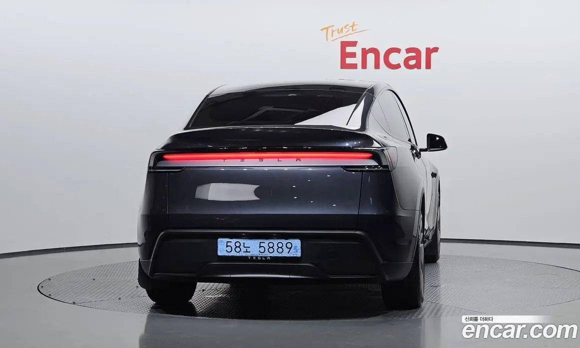 Tesla Model Y 2025 0.2 автомат (гидро), фото 4 Tesla Model Y 2025 0.2 автомат (гидро), фото 4