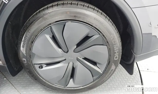 Tesla Model Y 2025 0.2 автомат (гидро), миниатюра 7 Tesla Model Y 2025 0.2 автомат (гидро), миниатюра 7