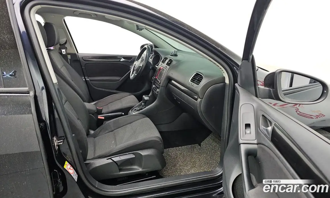 Volkswagen Golf 2010 2.0 автомат (гидро), фото 17 Volkswagen Golf 2010 2.0 автомат (гидро), фото 17