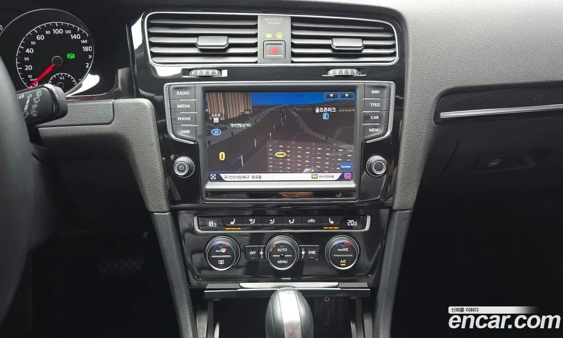Volkswagen Golf 2014 2.0 автомат (гидро), фото 20 Volkswagen Golf 2014 2.0 автомат (гидро), фото 20