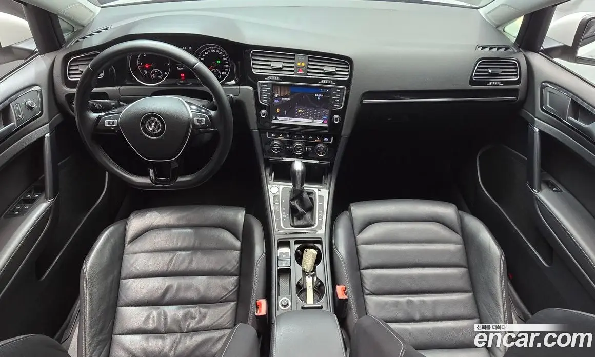 Volkswagen Golf 2014 2.0 автомат (гидро), фото 7 Volkswagen Golf 2014 2.0 автомат (гидро), фото 7