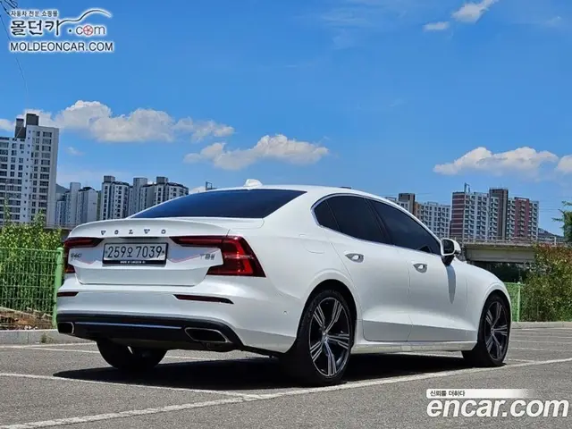 Volvo S60 2019 2.0 автомат (гидро), миниатюра 4 Volvo S60 2019 2.0 автомат (гидро), миниатюра 4