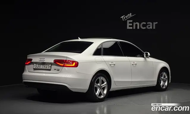 Audi A4 2015 2.0 автомат (гидро), миниатюра 2