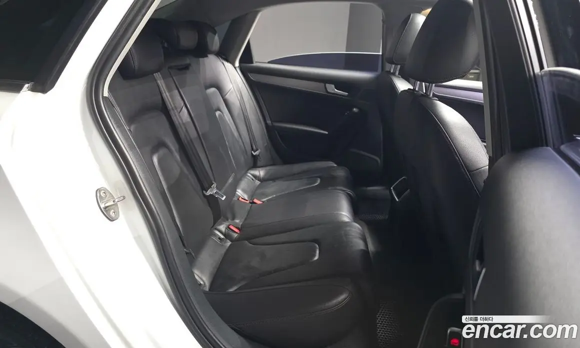 Audi A4 2015 2.0 автомат (гидро), фото 12