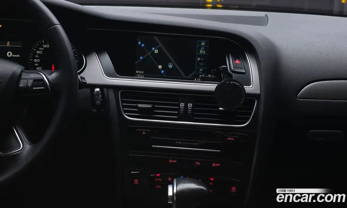 Audi A4 2015 2.0 автомат (гидро), фото 14