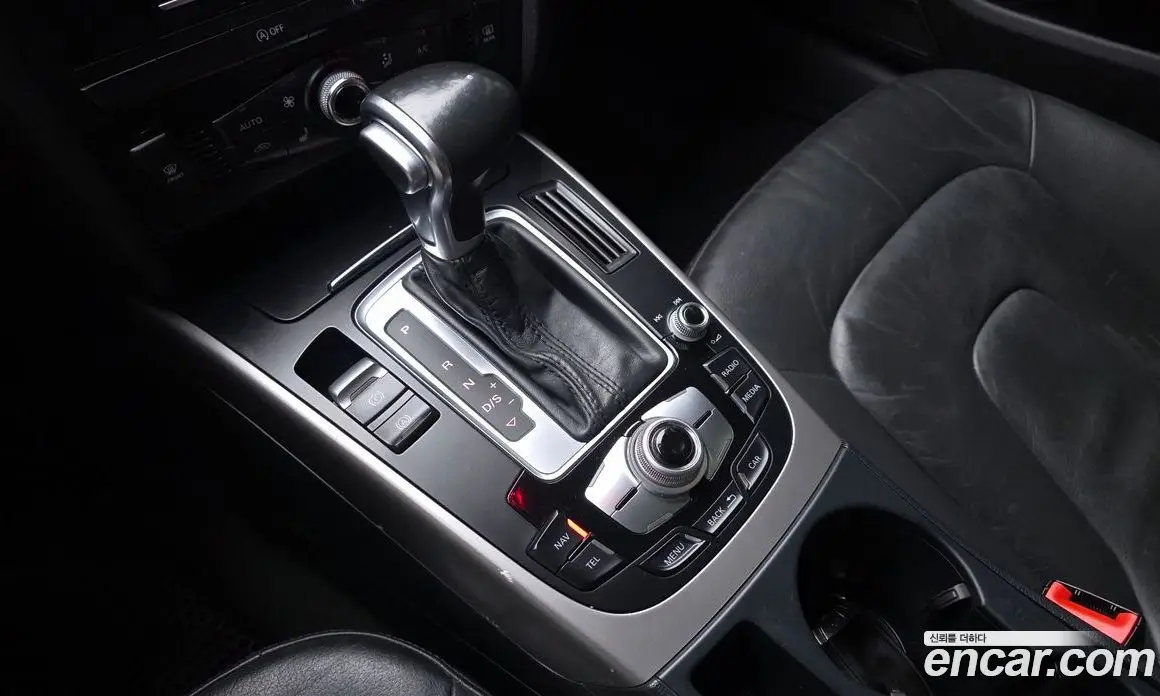 Audi A4 2015 2.0 автомат (гидро), фото 9