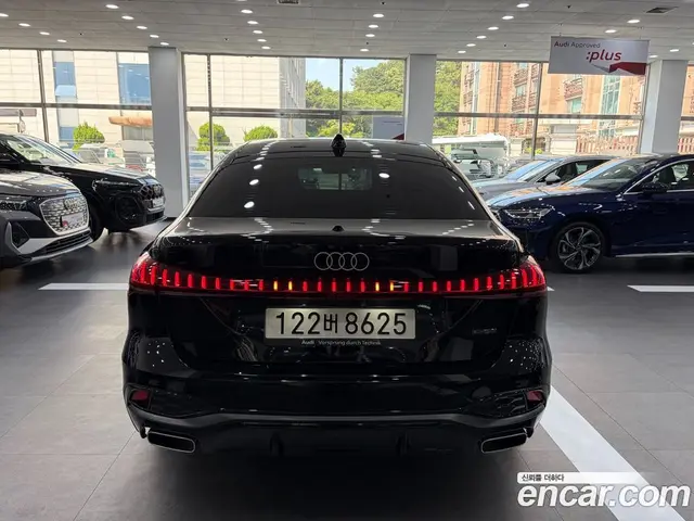Audi A5 2025 2.0 автомат (гидро), миниатюра 4