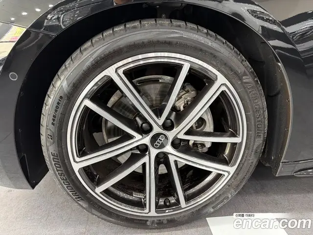 Audi A5 2025 2.0 автомат (гидро), миниатюра 5
