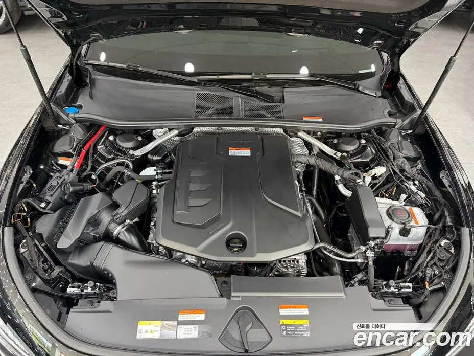 Audi A5 2025 2.0 автомат (гидро), фото 6