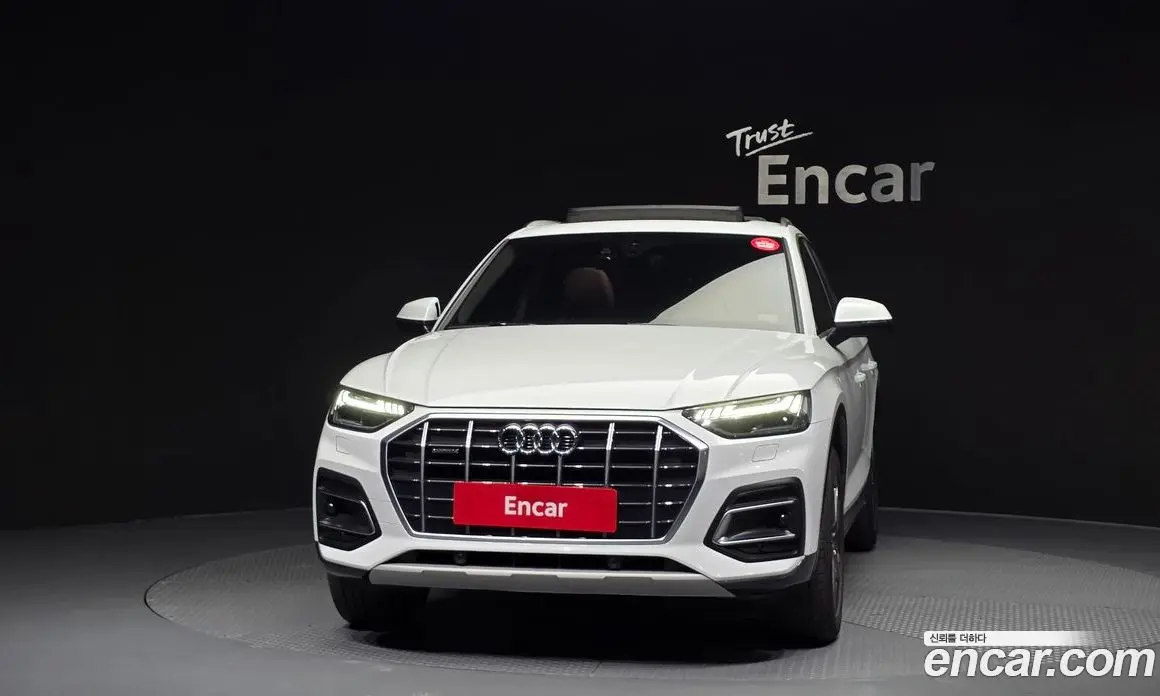 Audi Q5 2022 2.0 автомат (гидро), фото 3