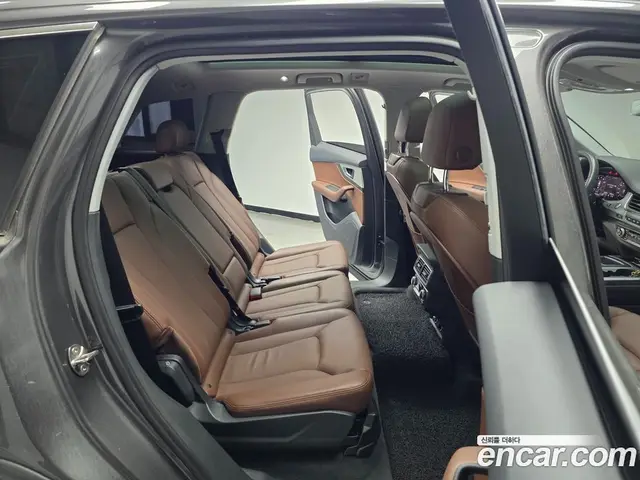 Audi Q7 2019 2.0 автомат (гидро), миниатюра 11