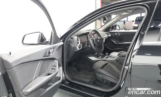 BMW 1 серия 2020 2.0 автомат (гидро), миниатюра 12